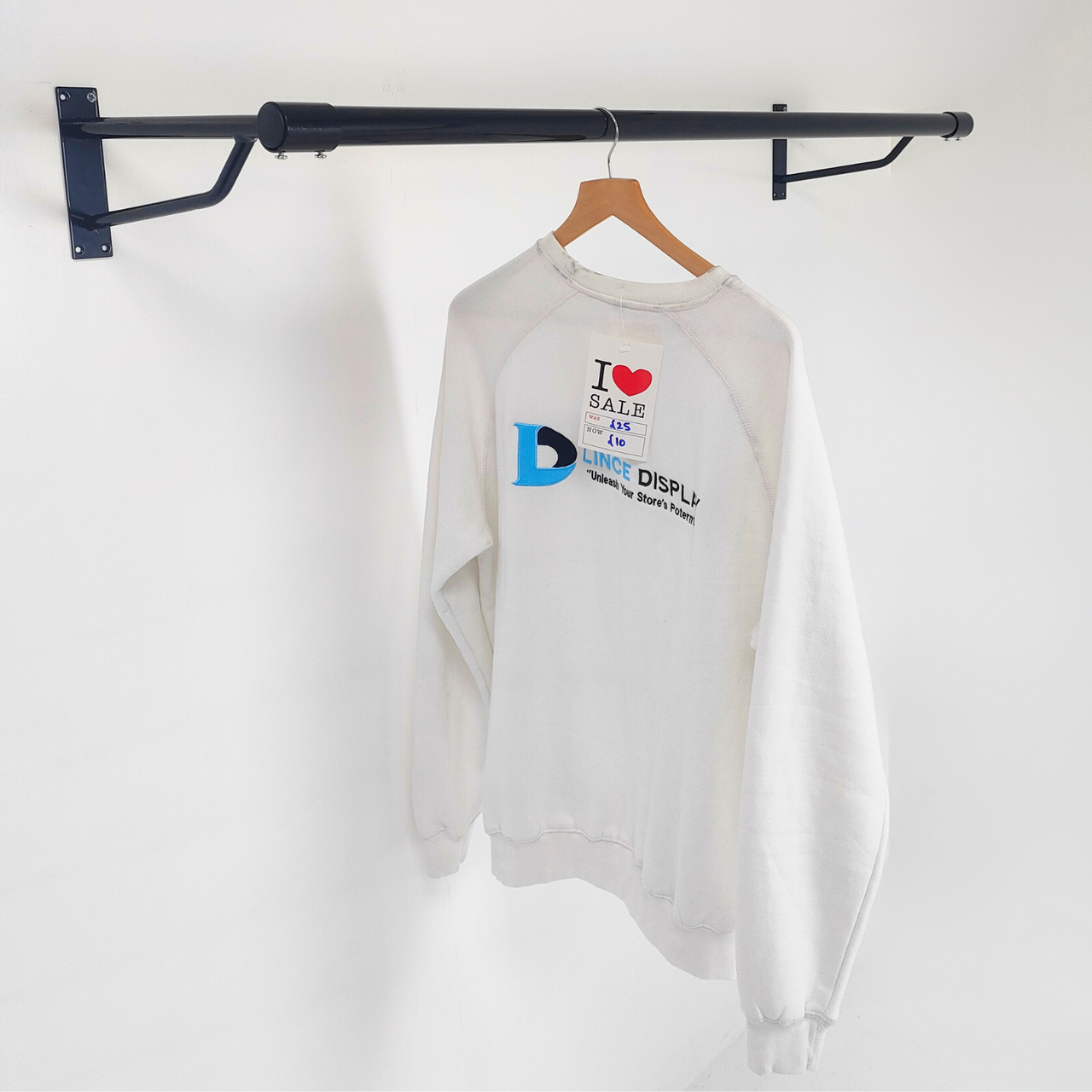 Black Steel Hanging Rail – Durable, Stylish, and Ideal for Home or Retail Spaces