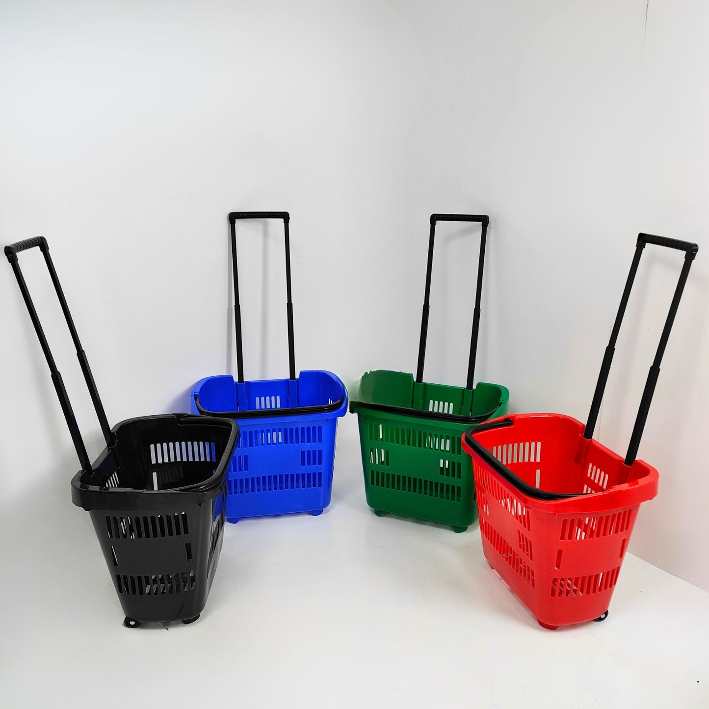 Pack of 10 Plastic Shopping Trolley Basket Supermarket Retail Store 31 Litre Capacity