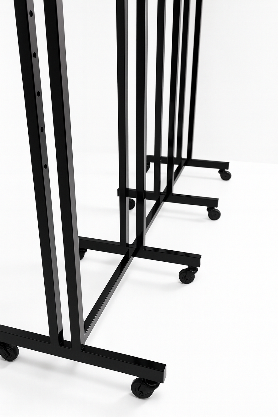 Heavy Duty 8-Way Step Arm Clothing Rail – Adjustable Black Retail Display Stand  with Castors & Brakes