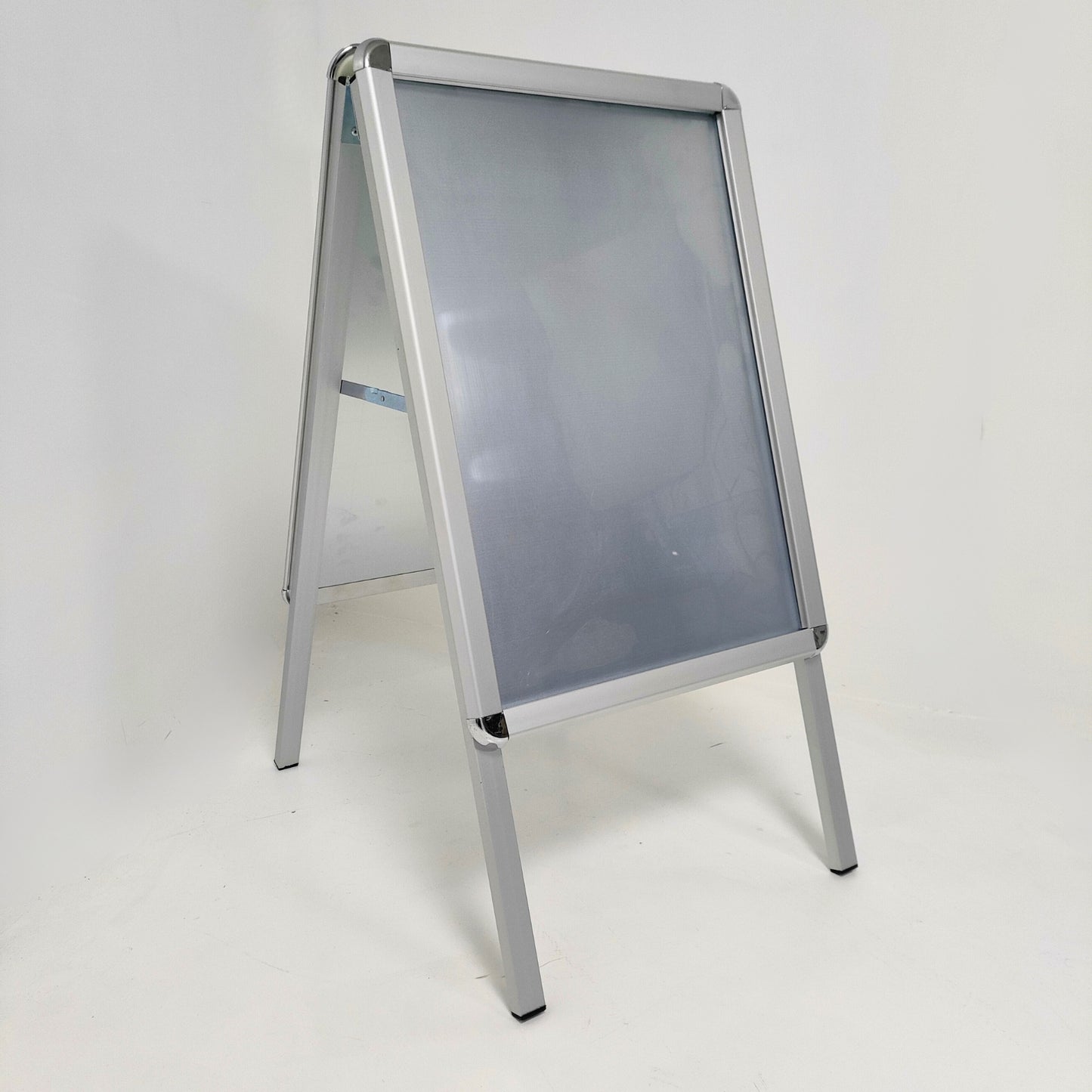 A1 A-Board width: 640mm, height: 1130mm, Visual area: 578mm x 824mm
A2 A-Board width: 465mm, height: 840mm, Visual area: 405mm x 579mm