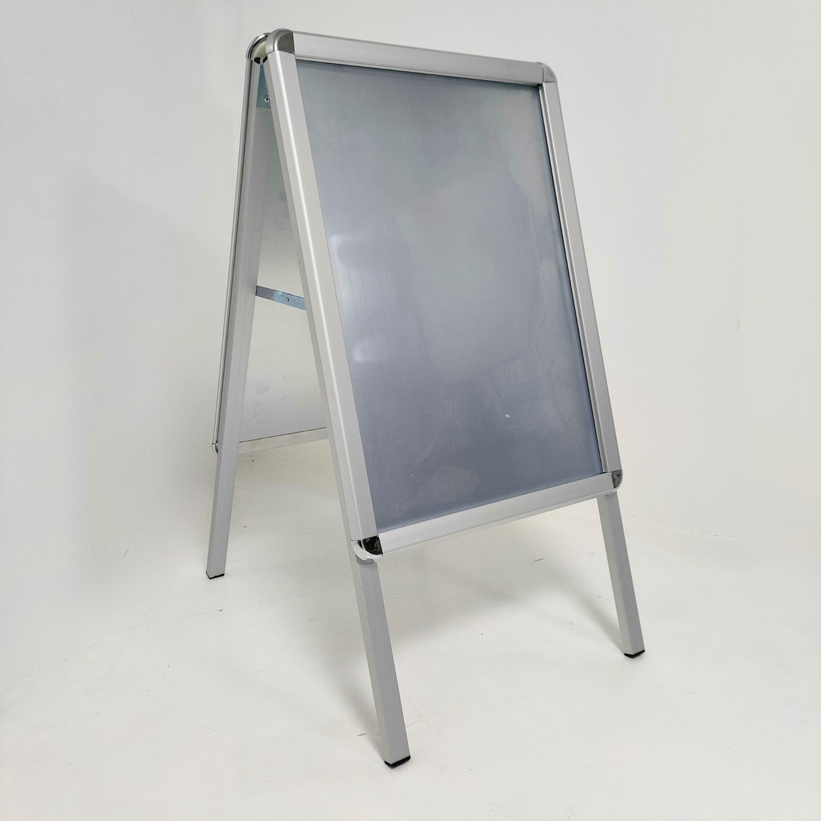 A1 A-Board width: 640mm, height: 1130mm, Visual area: 578mm x 824mm
A2 A-Board width: 465mm, height: 840mm, Visual area: 405mm x 579mm