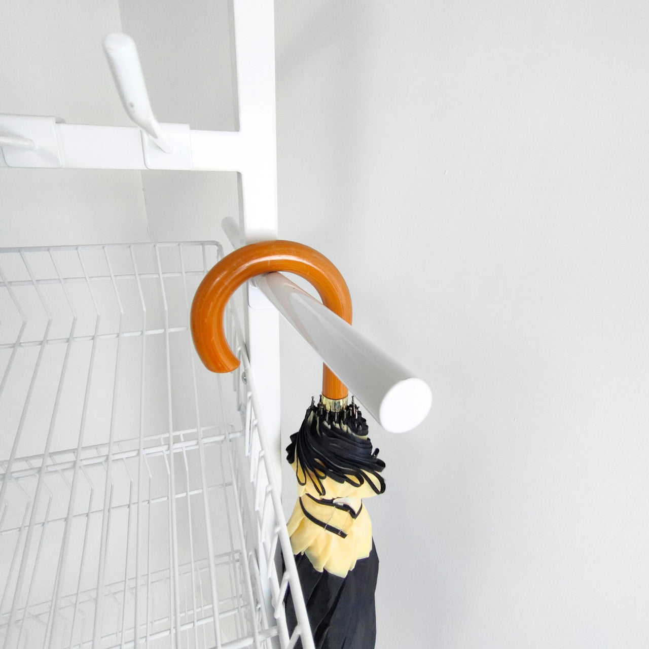 White Umbrella Stand Metal Floor Rack Display for Retail Stores keychain Stand