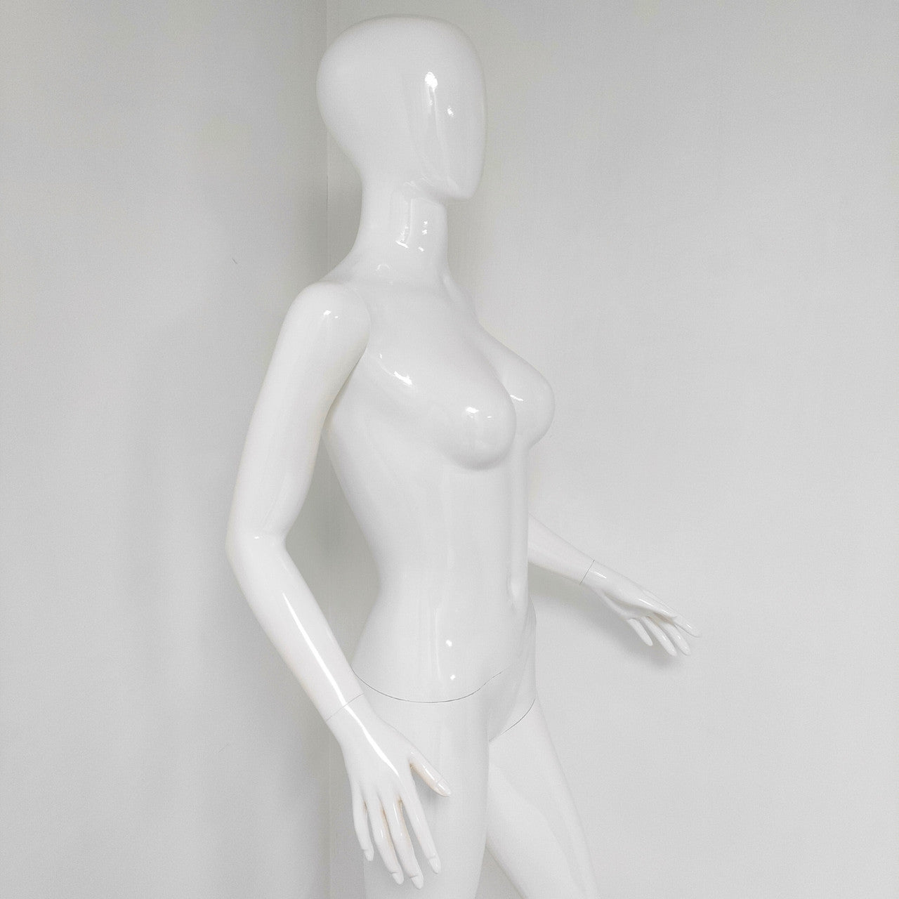 Glossy Female Plastic Display Egg Head Mannequin – White Gloss