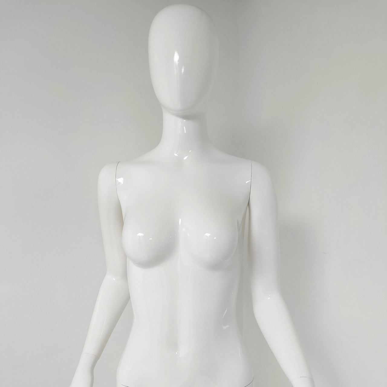 Glossy Female Plastic Display Egg Head Mannequin – White Gloss