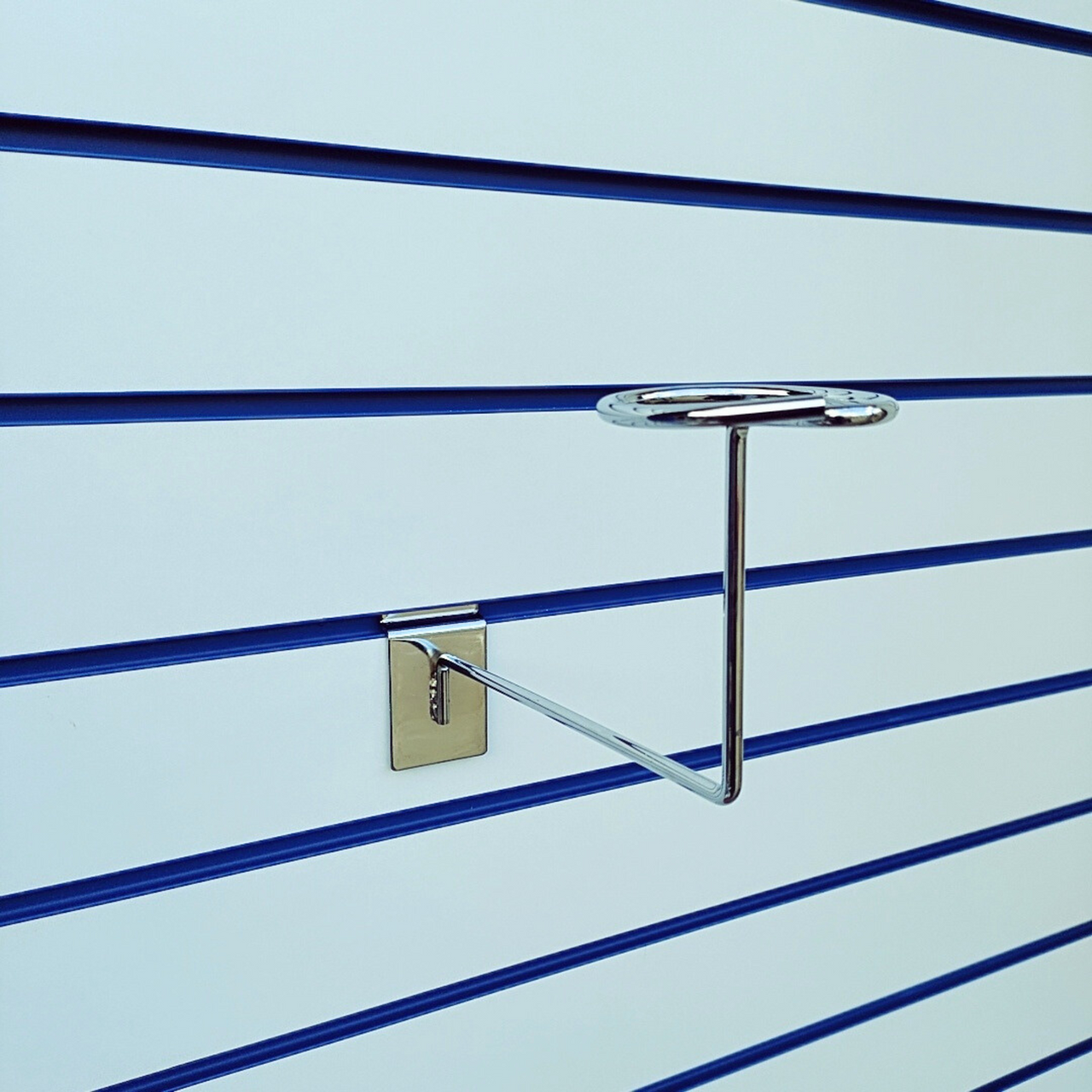 Hat/Baseball Cap/Wig – Millinery Display Arm For Slatwall